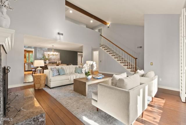 2533 Canyon View Lane, Pasadena, CA 91107