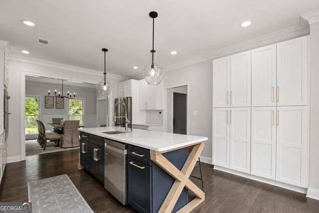 125 Lady Helen Court, Fayetteville, GA 30214