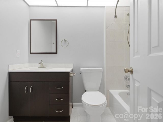 9404 S Vicksburg Park Court, Charlotte, NC 28210