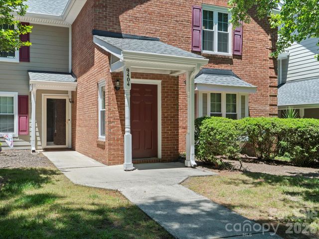 9404 S Vicksburg Park Court, Charlotte, NC 28210