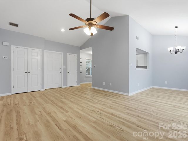 9404 S Vicksburg Park Court, Charlotte, NC 28210