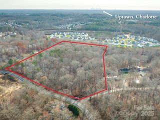 1626 Hart Road, Charlotte, NC 28214
