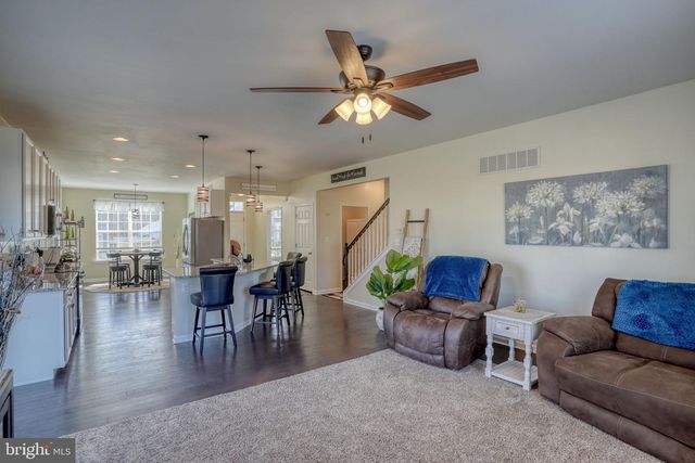 320 CLEAR STREAM DR, Dover, DE 19904