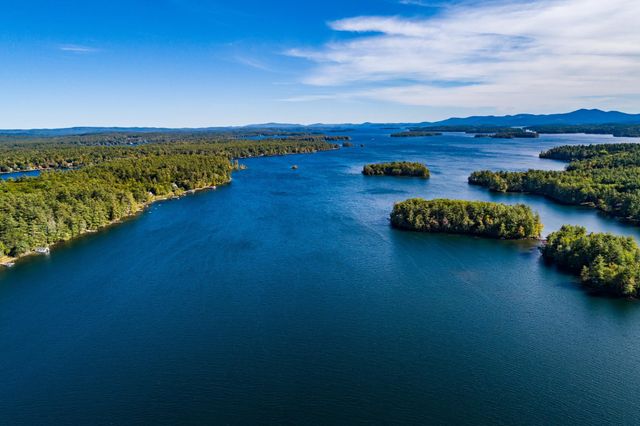 5 Michaels Way, Laconia, NH 03246