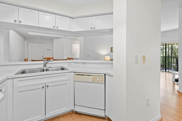 2727 Anzio Court 307, Palm Beach Gardens, FL 33410