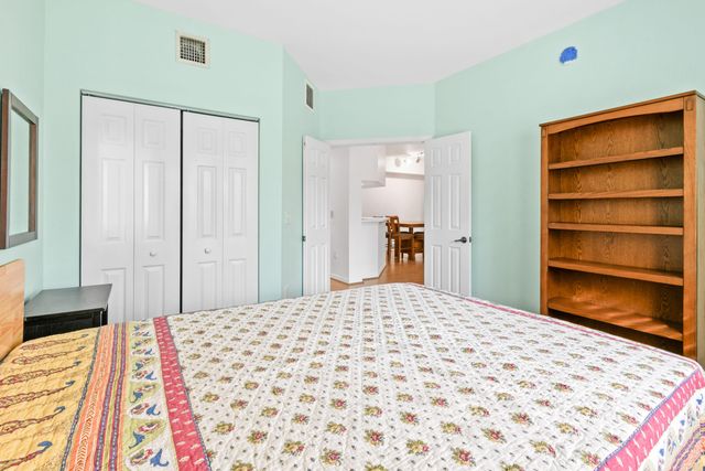 2727 Anzio Court 307, Palm Beach Gardens, FL 33410