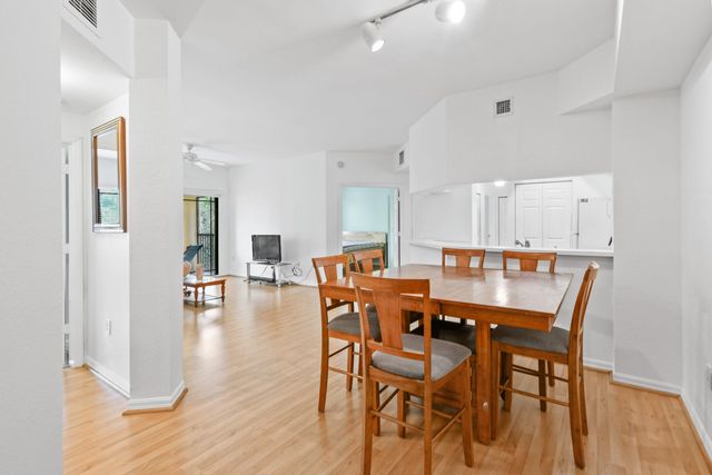 2727 Anzio Court 307, Palm Beach Gardens, FL 33410