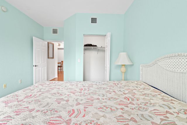 2727 Anzio Court 307, Palm Beach Gardens, FL 33410