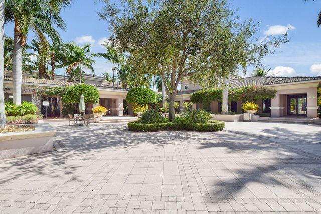 2727 Anzio Court 307, Palm Beach Gardens, FL 33410