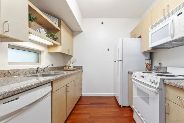 425 W Beech St 327, San Diego, CA 92101