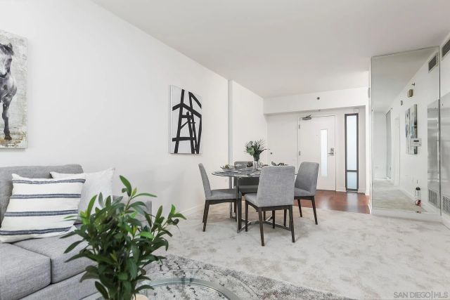 425 W Beech St 327, San Diego, CA 92101