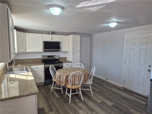 4200 East Navajo Boulevard, Pahrump, NV 89061