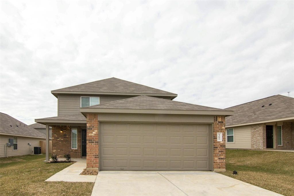 13827 Winding Path Lane, Willis, TX 77378