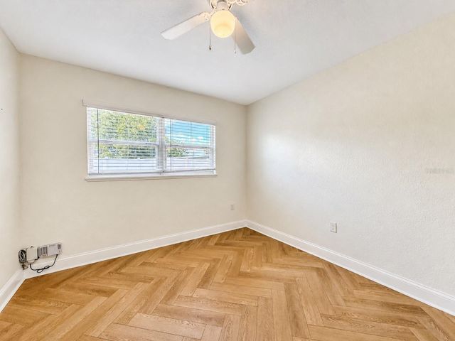 4305 W BAY AVENUE, Tampa, FL 33616