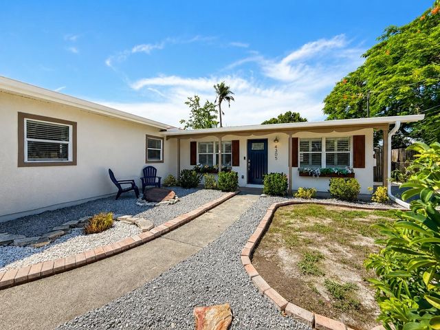 4305 W BAY AVENUE, Tampa, FL 33616