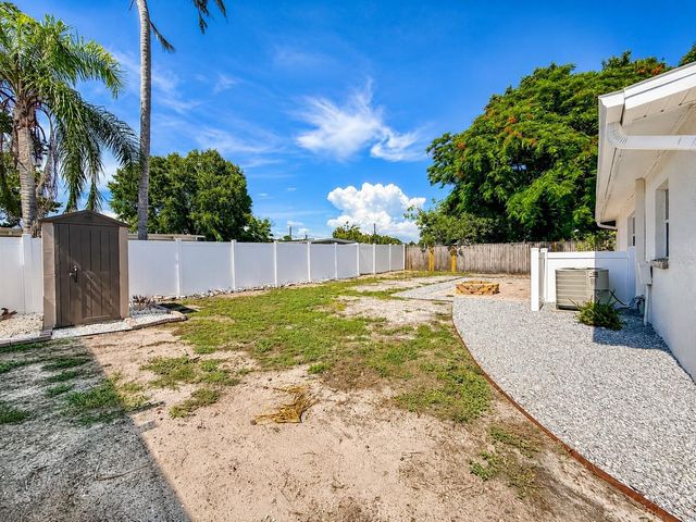4305 W BAY AVENUE, Tampa, FL 33616