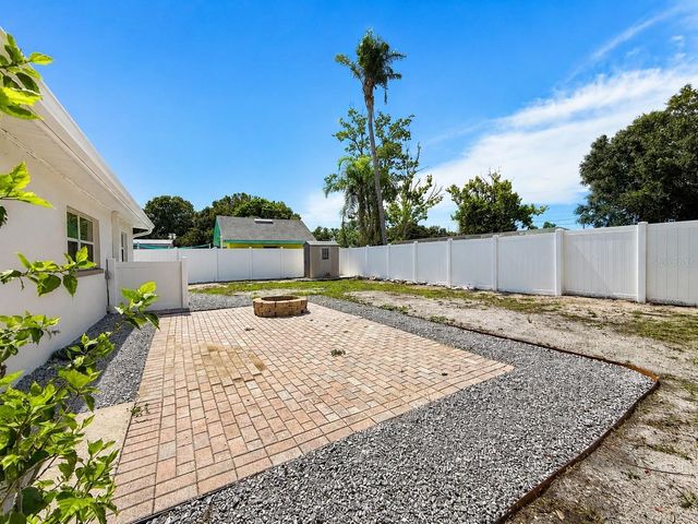 4305 W BAY AVENUE, Tampa, FL 33616