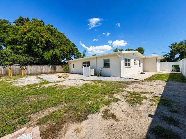 4305 W BAY AVENUE, Tampa, FL 33616