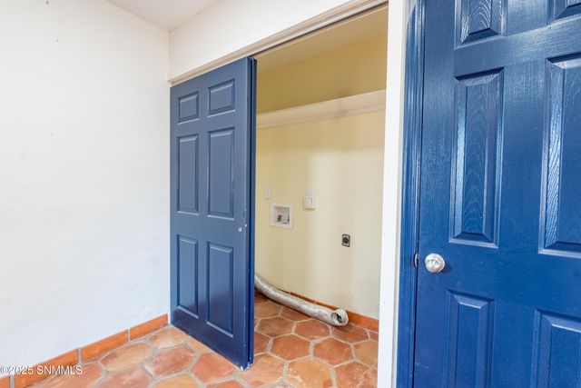 1805 E Colorado Avenue, Las Cruces, NM 88001