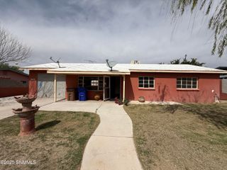 1805 E Colorado Avenue, Las Cruces, NM 88001