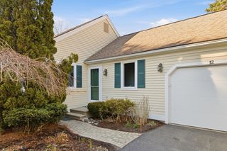 72 Pine Hill Boulevard UNIT 72, Mashpee, MA 02649