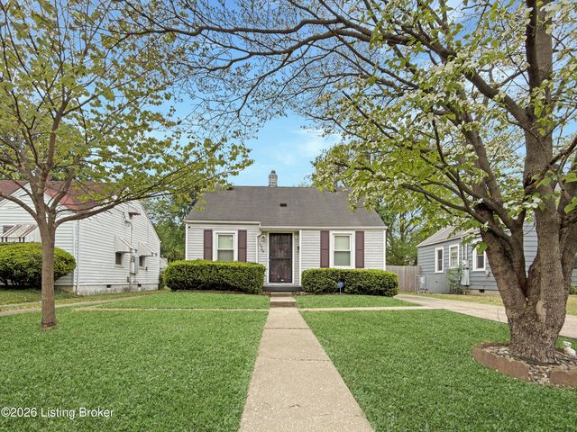 1028 Berry Blvd, Louisville, KY 40215