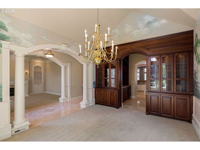 2663 RIDGEMONT Dr, Eugene, OR 97405