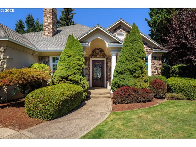 2663 RIDGEMONT Dr, Eugene, OR 97405