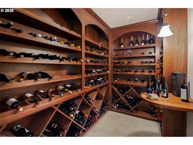 2663 RIDGEMONT Dr, Eugene, OR 97405