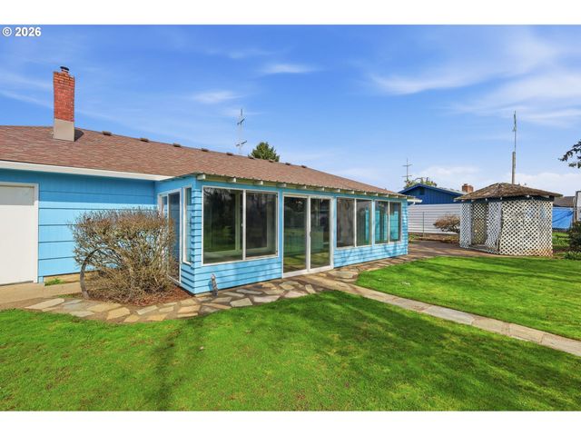 2541 MARCOLA Rd, Springfield, OR 97477