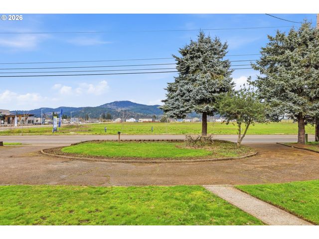 2541 MARCOLA Rd, Springfield, OR 97477