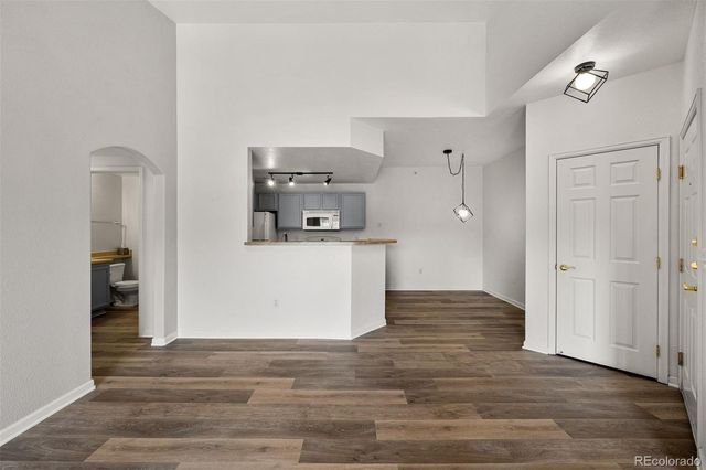 7440 S Blackhawk Street 306, Englewood, CO 80112