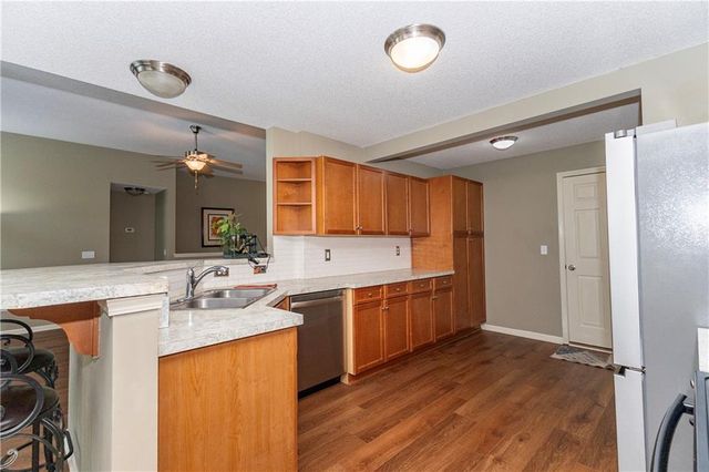 5005 NW Flintridge Drive, Riverside, MO 64150