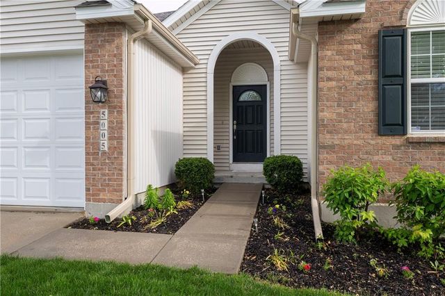 5005 NW Flintridge Drive, Riverside, MO 64150