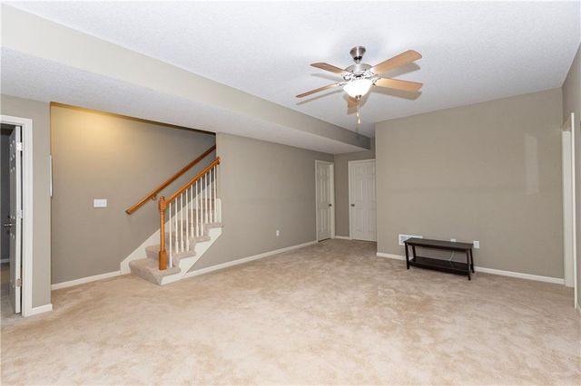 5005 NW Flintridge Drive, Riverside, MO 64150