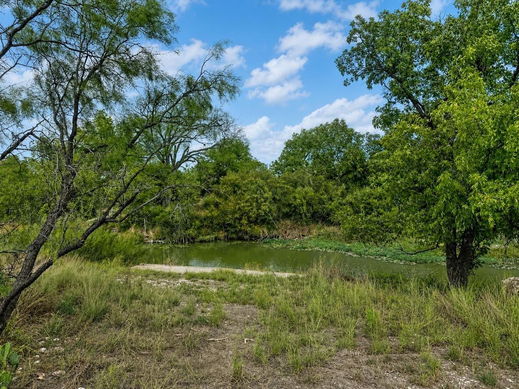 Image 18 of property listing at 11482 Twin Lakes Lane, San Angelo, TX 76904