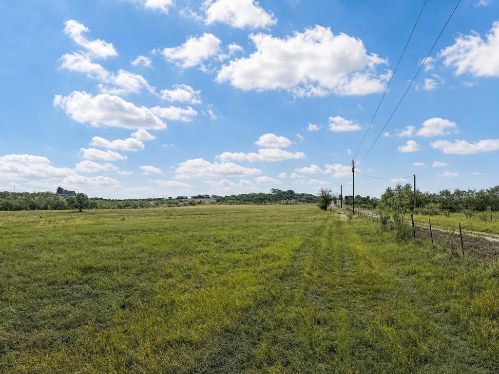 Image 20 of property listing at 11482 Twin Lakes Lane, San Angelo, TX 76904