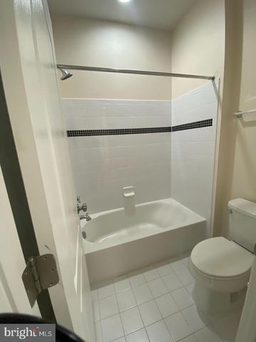 8929 QUARRY RD, Manassas, VA 20110