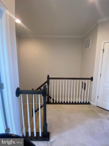 8929 QUARRY RD, Manassas, VA 20110