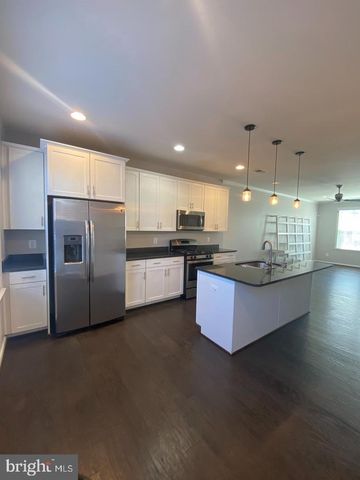 8929 QUARRY RD, Manassas, VA 20110