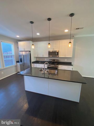 8929 QUARRY RD, Manassas, VA 20110