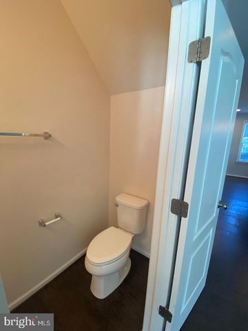 8929 QUARRY RD, Manassas, VA 20110