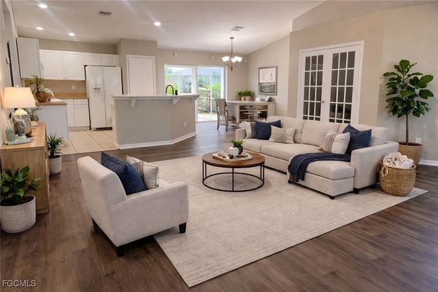 2010 Kismet PKWY W, Cape Coral, FL 33993