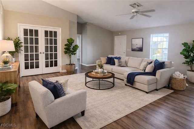 2010 Kismet PKWY W, Cape Coral, FL 33993