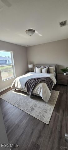 2010 Kismet PKWY W, Cape Coral, FL 33993