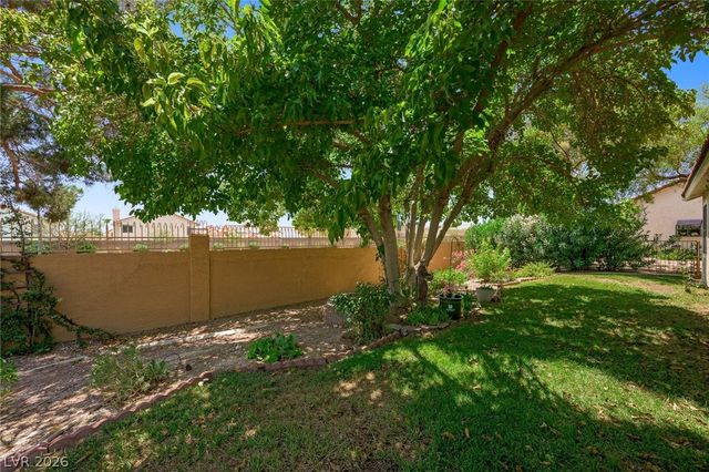 5621 Lost Tree Circle, Las Vegas, NV 89130