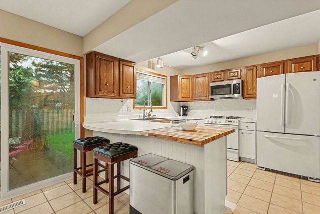 309 Thistle Drive, Bolingbrook, IL 60490