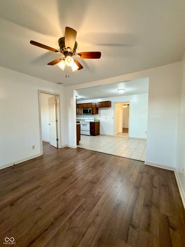 1870 W 200 S, Columbus, IN 47201