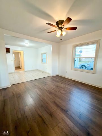 1870 W 200 S, Columbus, IN 47201