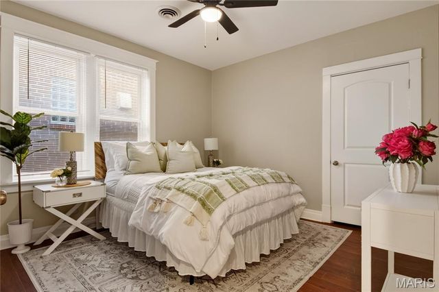 5034 Milentz Avenue, St Louis, MO 63109